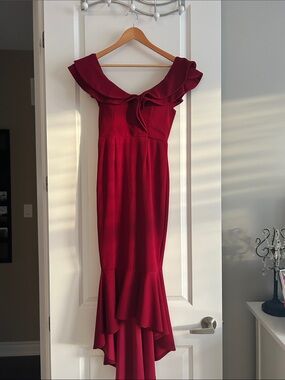 Elegant Burgundy Off-Shoulder Ruffle Midi Dress